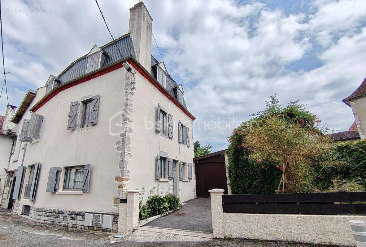 Maison de caractère centre ville - photo 3