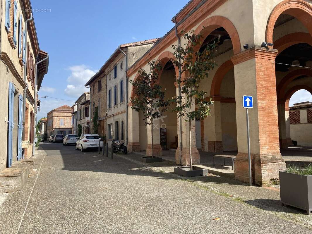 Maison à BUZET-SUR-TARN