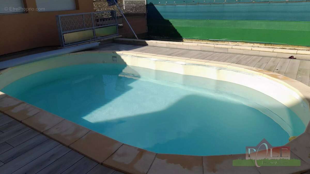 Maison à ROUSSILLON