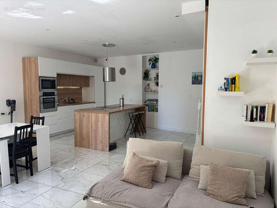 Maison de ville t4 aux camoins - photo 3