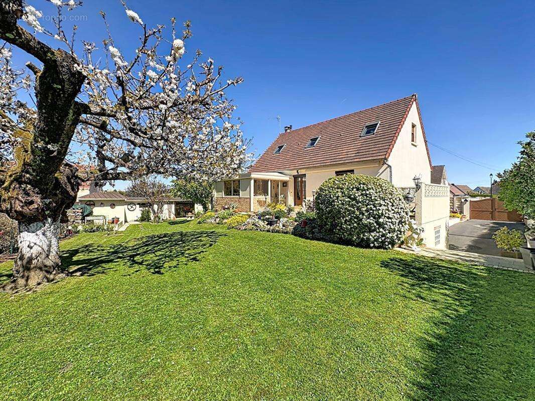 Pavillon independant - 130m² - 3 /4chambres - sous sol total - dependances - jardin - 60840 nointel - photo 14