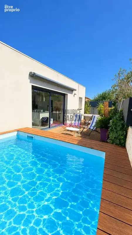 Maison à ENTRAIGUES-SUR-LA-SORGUE