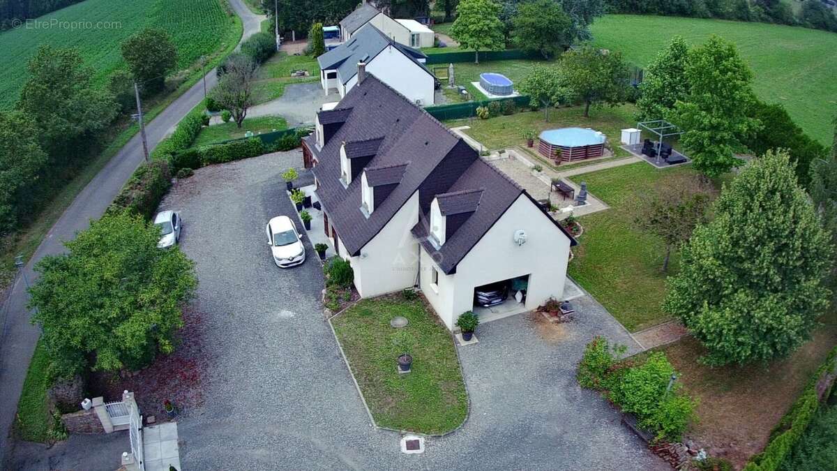 Maison à CHATEAUNEUF-SUR-SARTHE