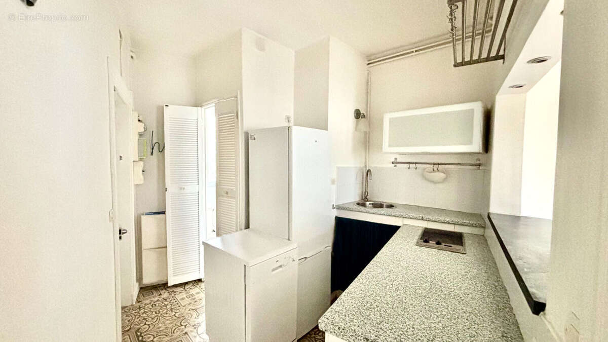 Appartement à NEUILLY-SUR-SEINE