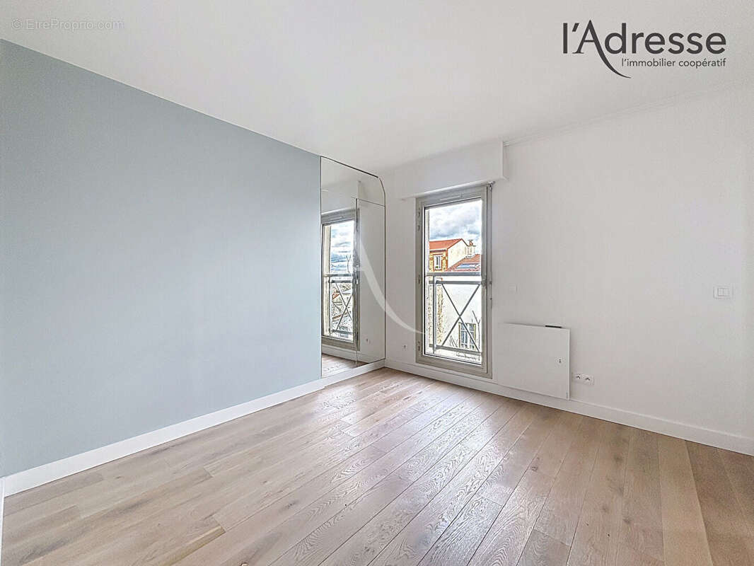 Appartement à SURESNES