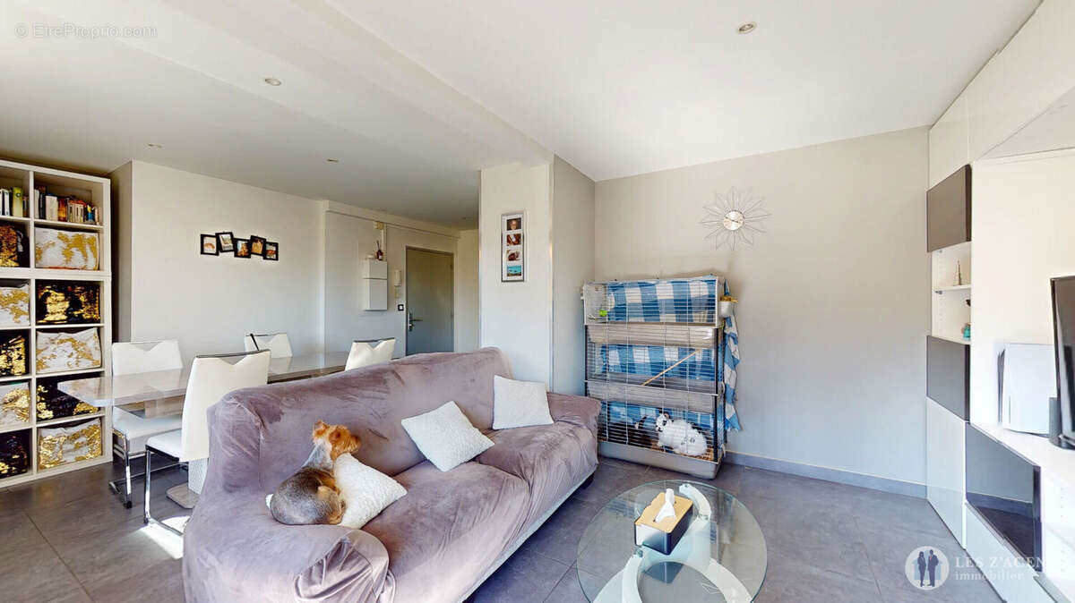 Appartement à SAINT-MARTIN-D'HERES