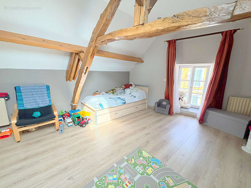 A VENDRE - Maison en pierre Chaumont En Vexin CENTRE -  PLAIN PIED DE VIE - 4 chambres - 280 m² de terrain - photo 8