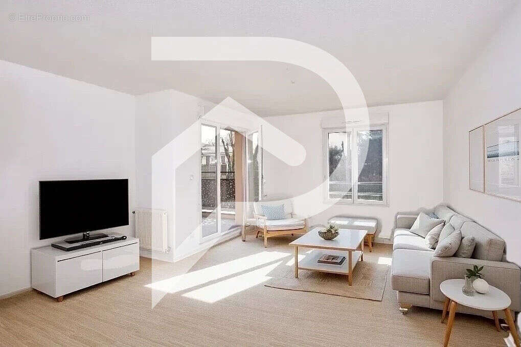 Appartement à JASSANS-RIOTTIER