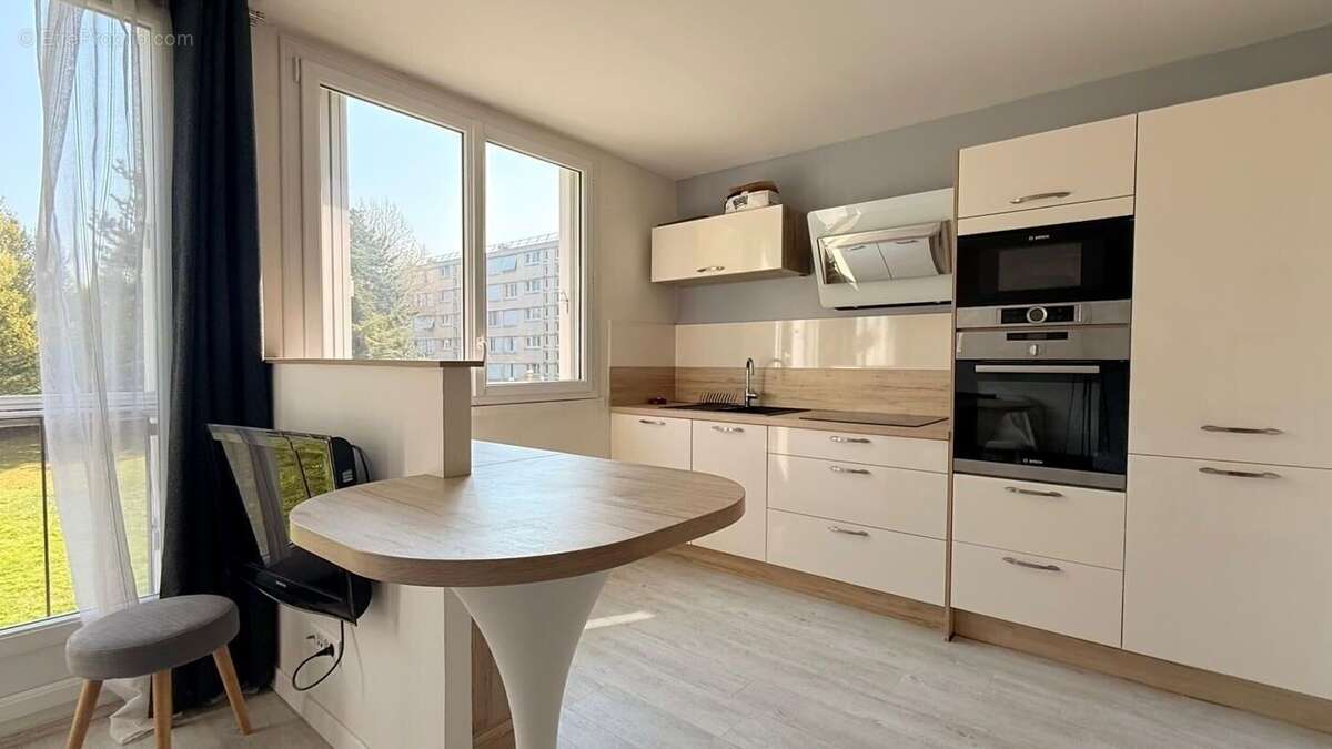 Appartement à RUEIL-MALMAISON