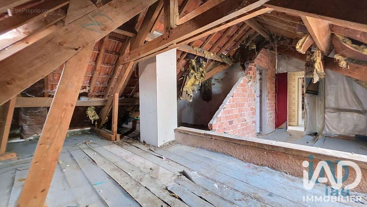Maison 113 m² à Maizieres-La-Grande-Paroisse  - photo 9
