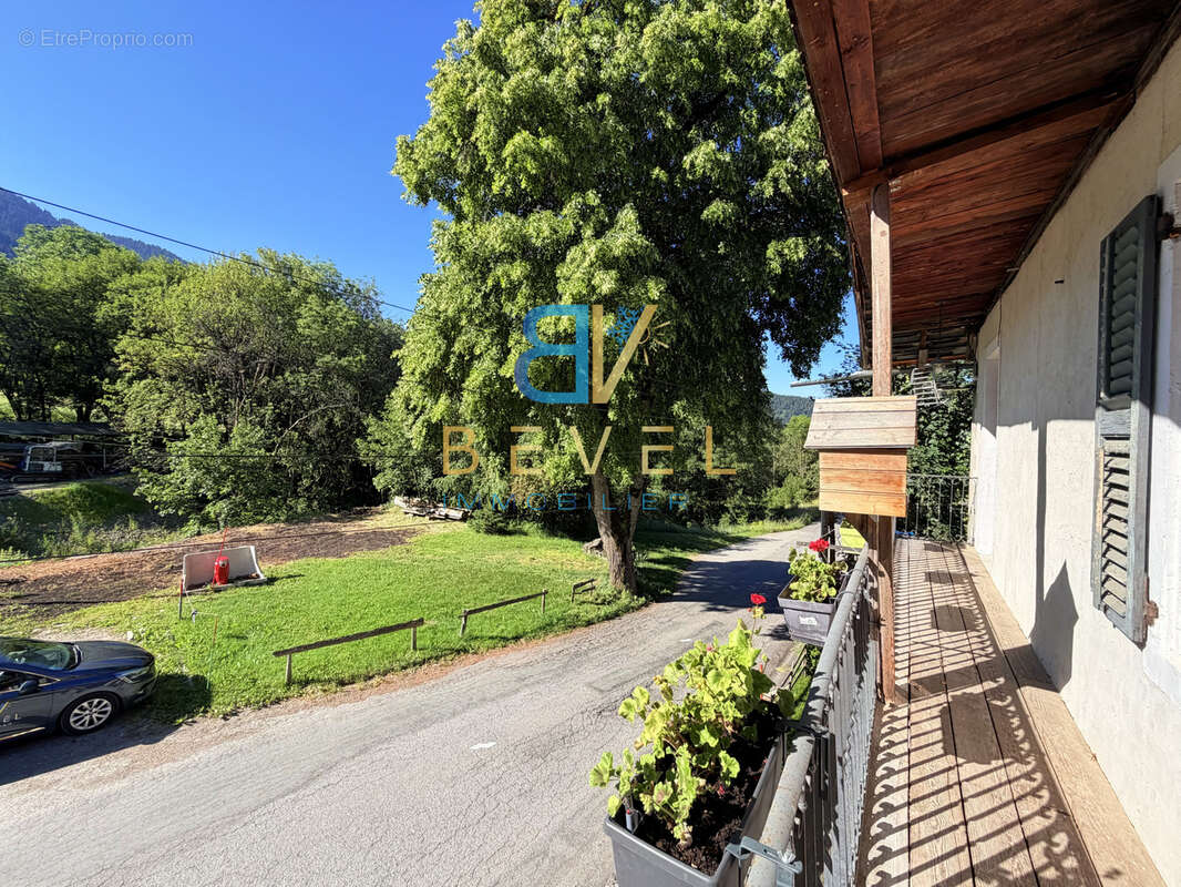 À vendre   exclusivité saint-françois-longchamp   (montaimont)  ancien corps de ferme rénové   110 m2 habitabl - photo 17