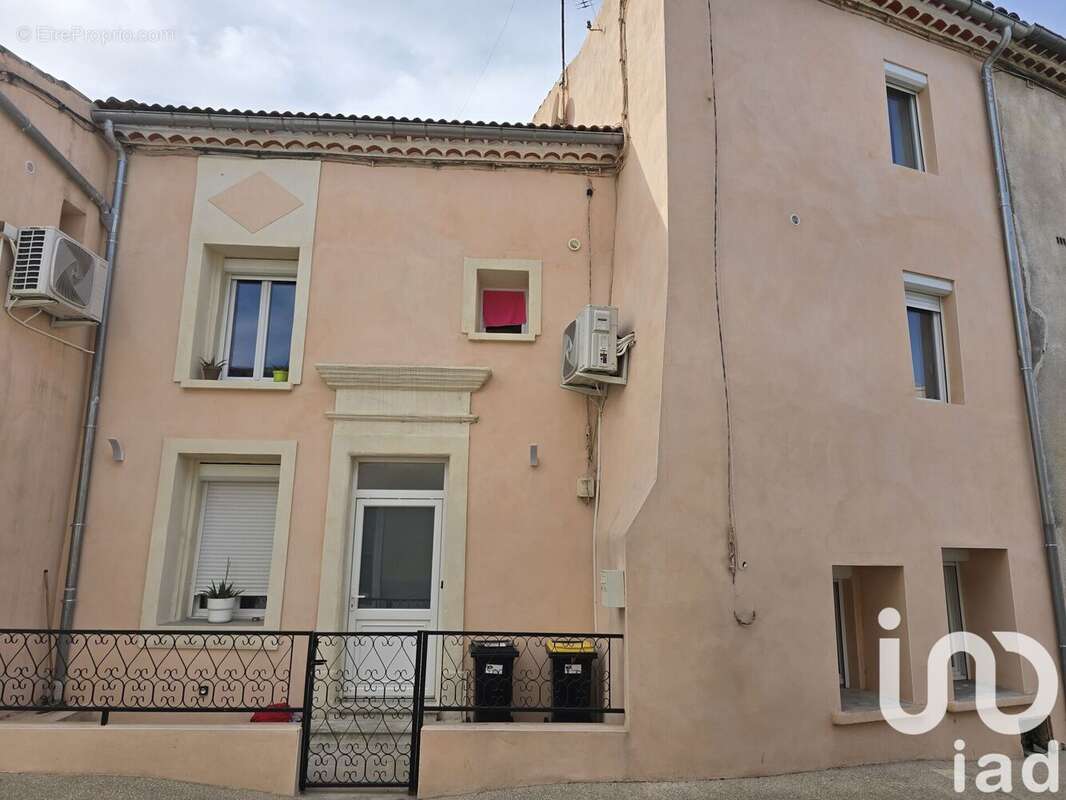 Photo 2 - Maison à GENERAC