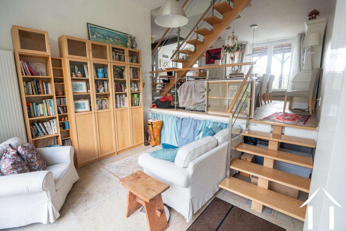 Maison à COUCHES