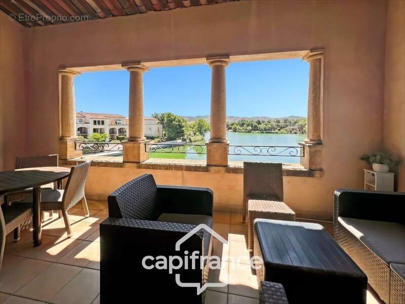 Appartement à MALLEMORT