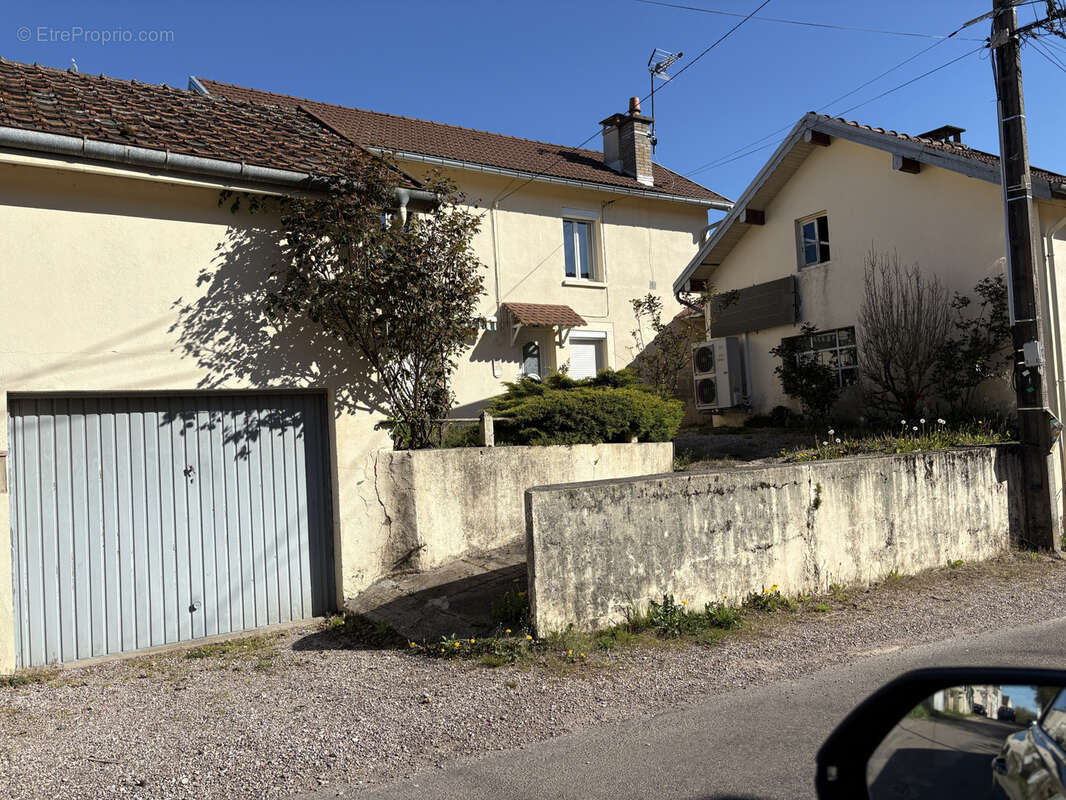Maison à LUXEUIL-LES-BAINS