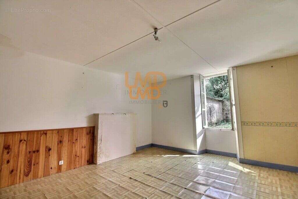 Maison à LES TOUCHES-DE-PERIGNY