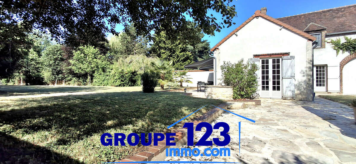 Propriété de charme avec dépendance et jardin arboré. - photo 2