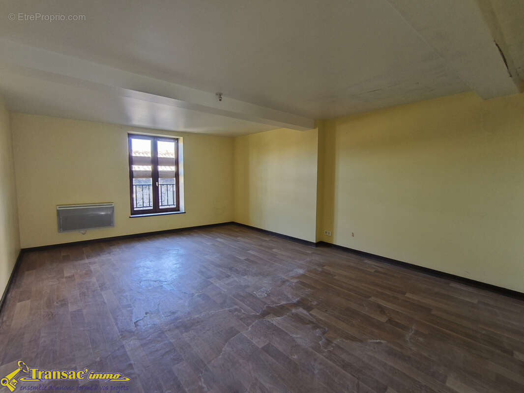 Appartement à THIERS