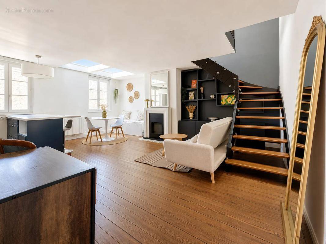 Appartement à BORDEAUX