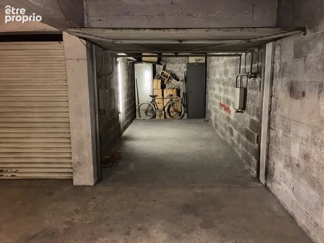 Photo Parking à Saint-Mande au prix de 29 500€