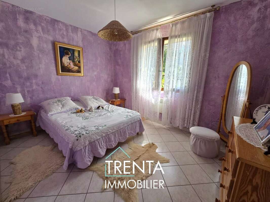 Maison à AIGUEBELETTE-LE-LAC