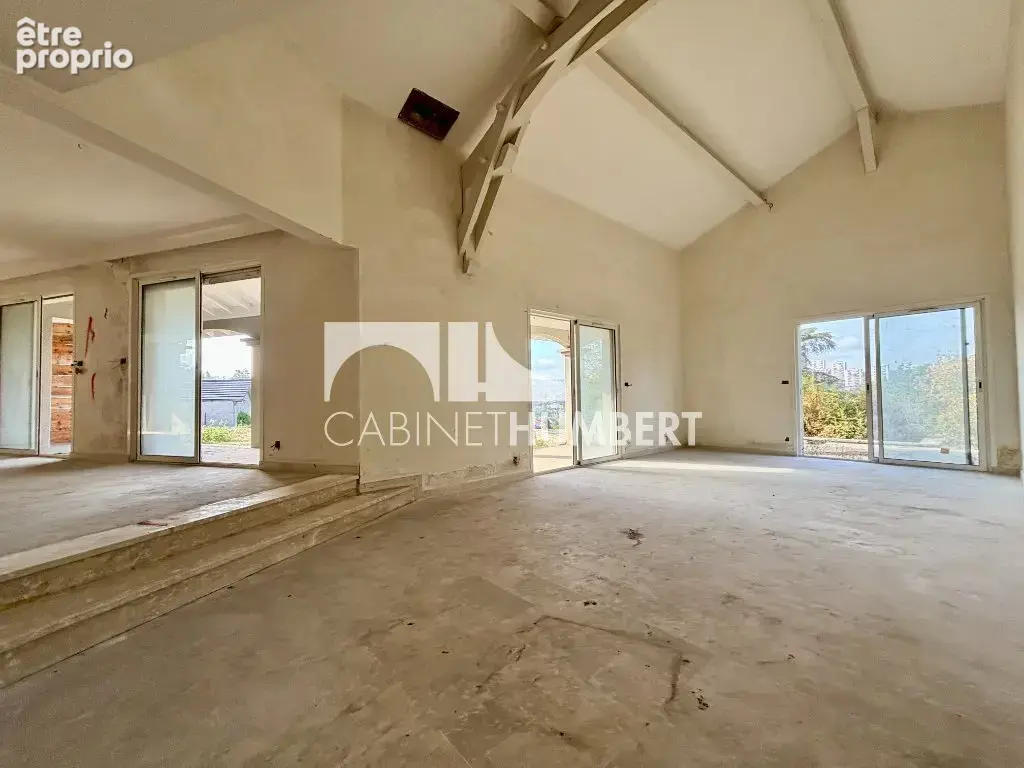 Maison 6 pièces 188 m² à vendre à Saint-Priest-En-Jarez (42270) - photo 8