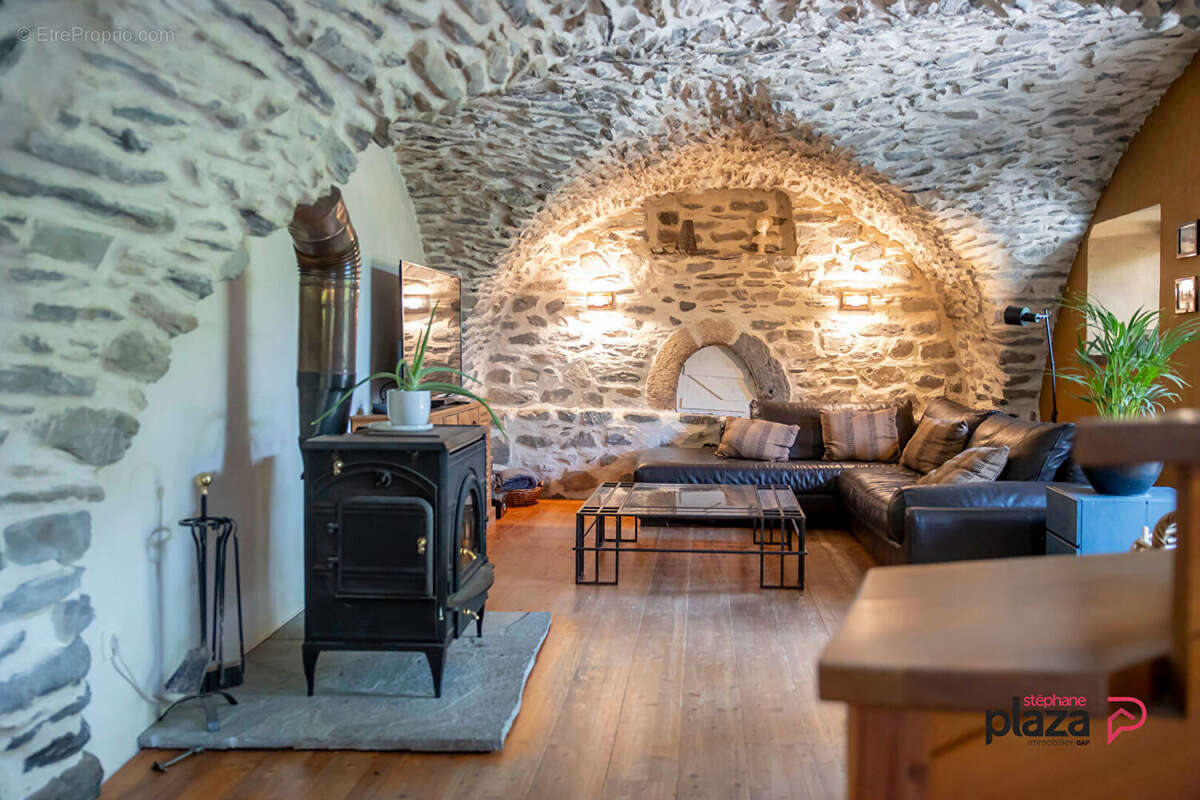 Maison à SAINT-ANDRE-D&#039;EMBRUN