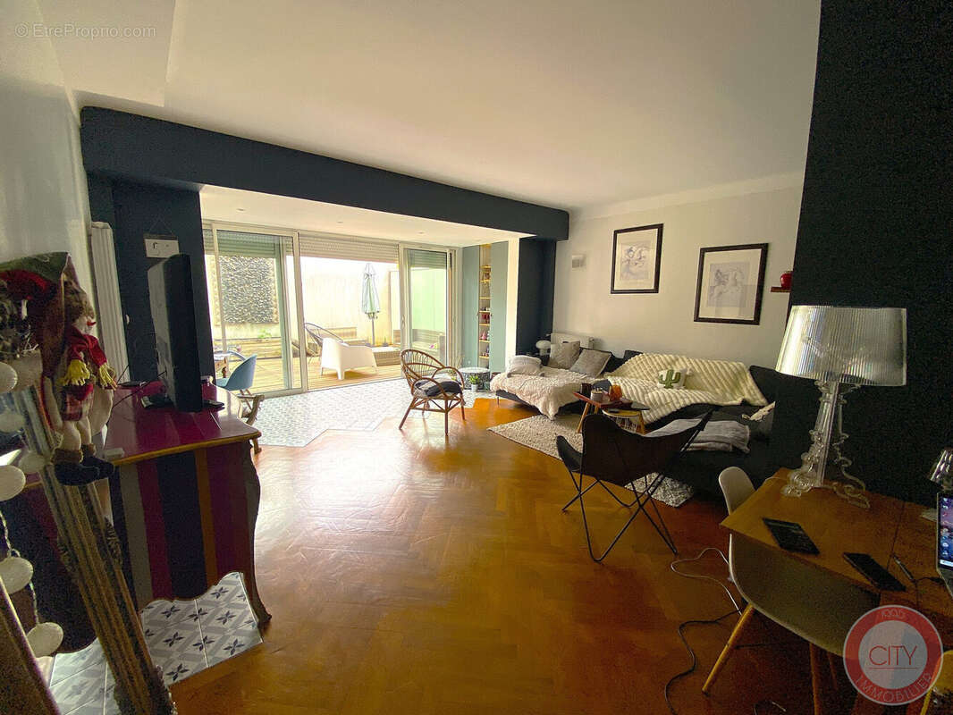 Appartement à BORDEAUX