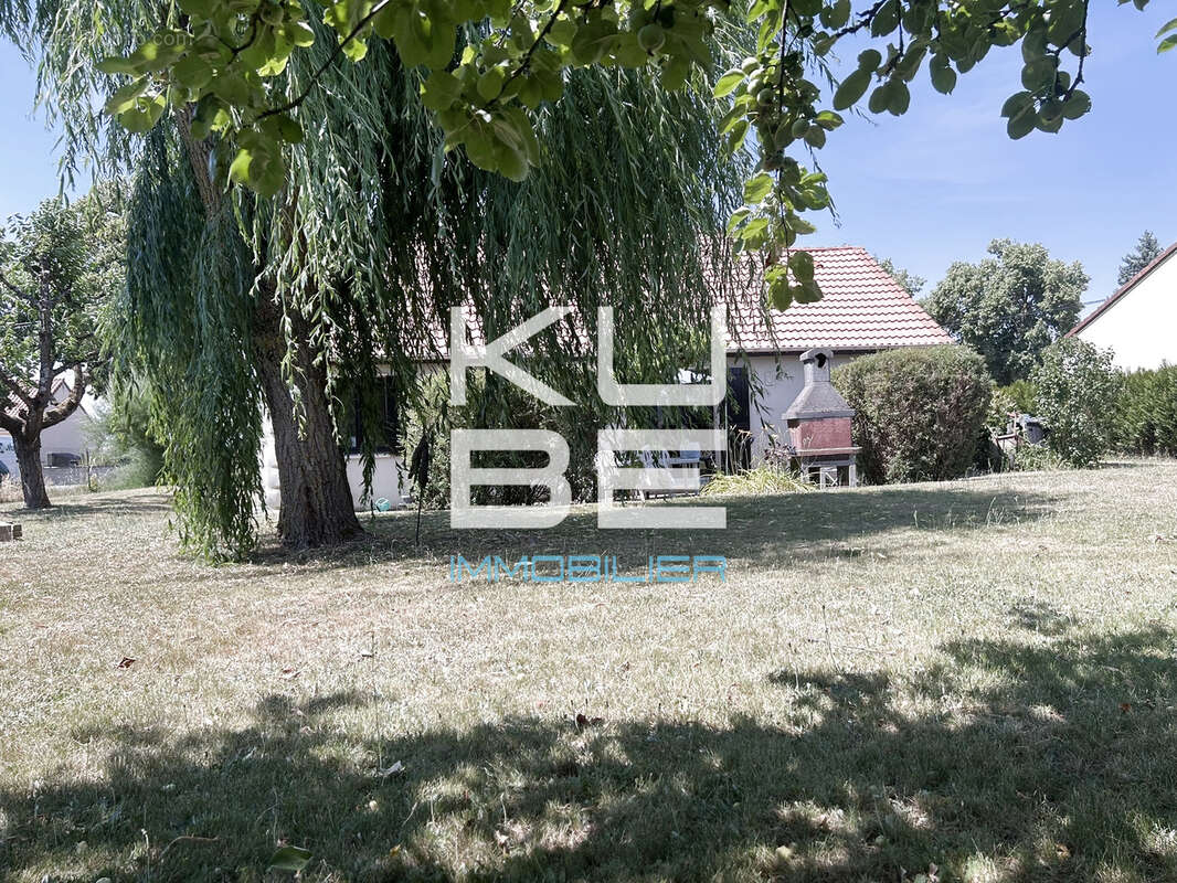Maison 4 pièces avec garage et jardin - photo 2