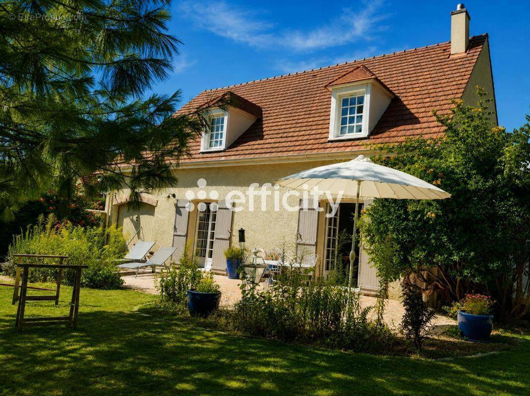 Maison à PRUNAY-EN-YVELINES
