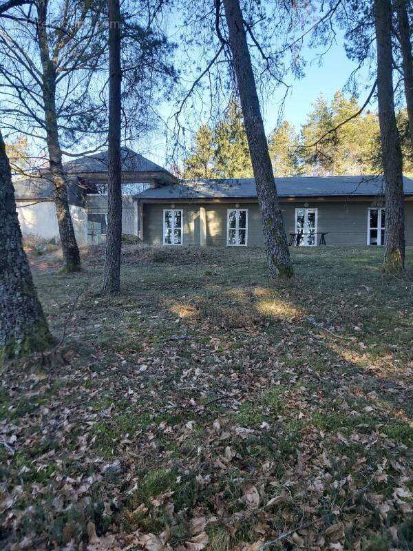 Maison à SAINT-YRIEIX-LE-DEJALAT