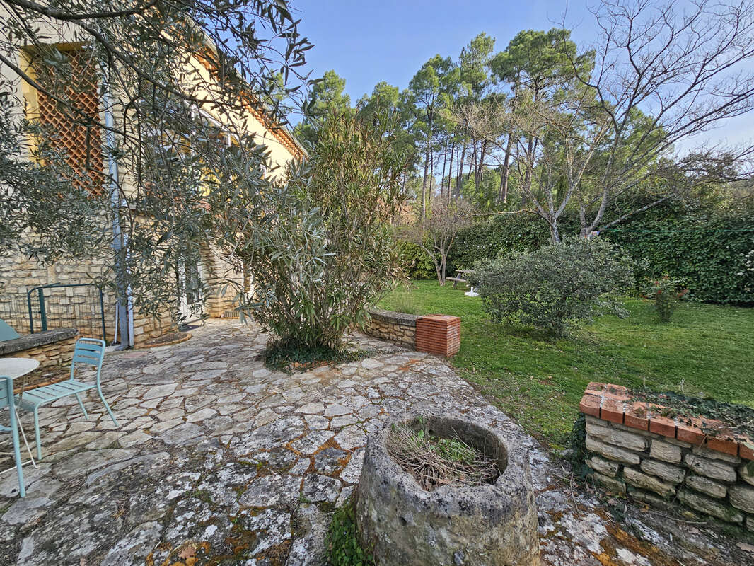 Maison à ROUSSILLON