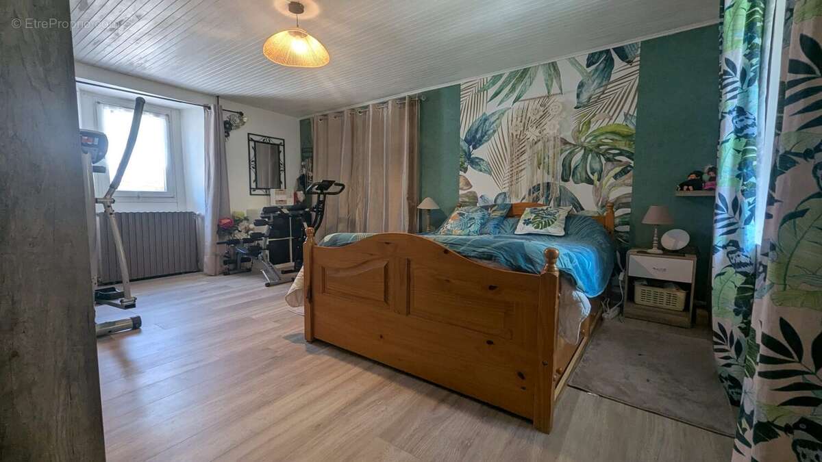 Maison à SECHILIENNE