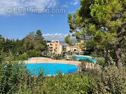 Appartement à MOUGINS