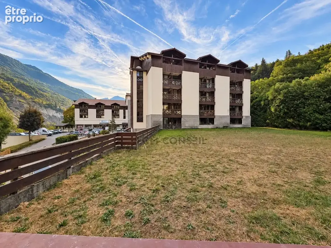 Brides-les-Bains – Appartement en rez-de-jardin avec parking - photo 4