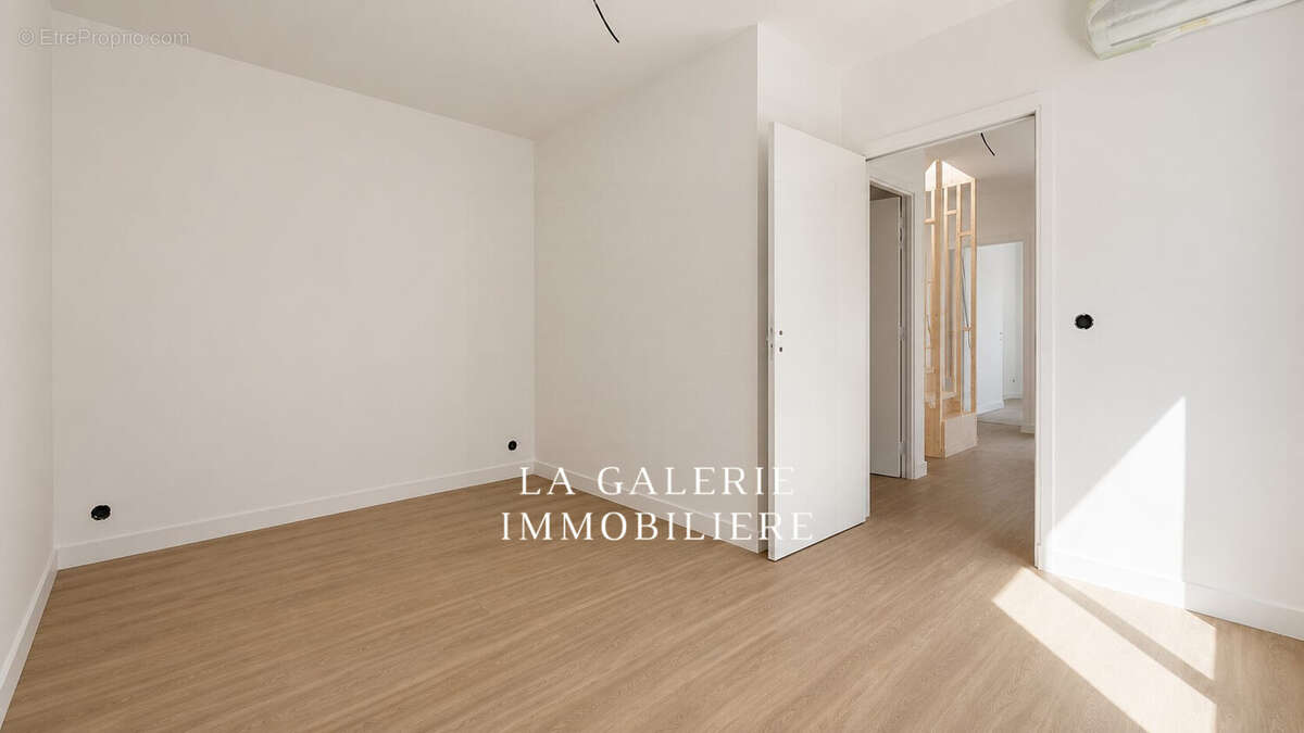 Appartement 134 m² à Puteaux  - photo 4