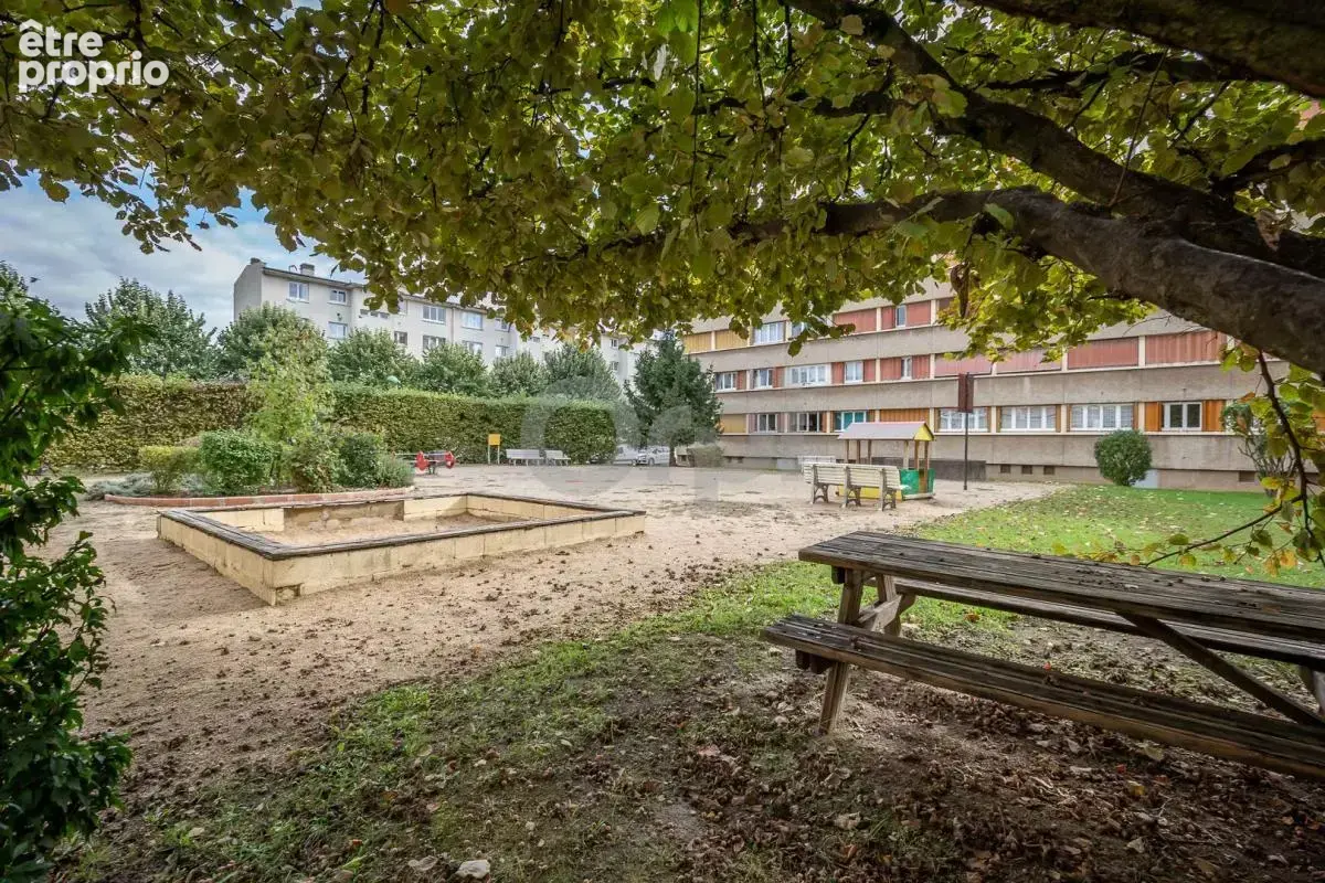 EXCLUSIVITE - F4 (71m²), 27 m² de séjour, Cave et BOX - photo 8