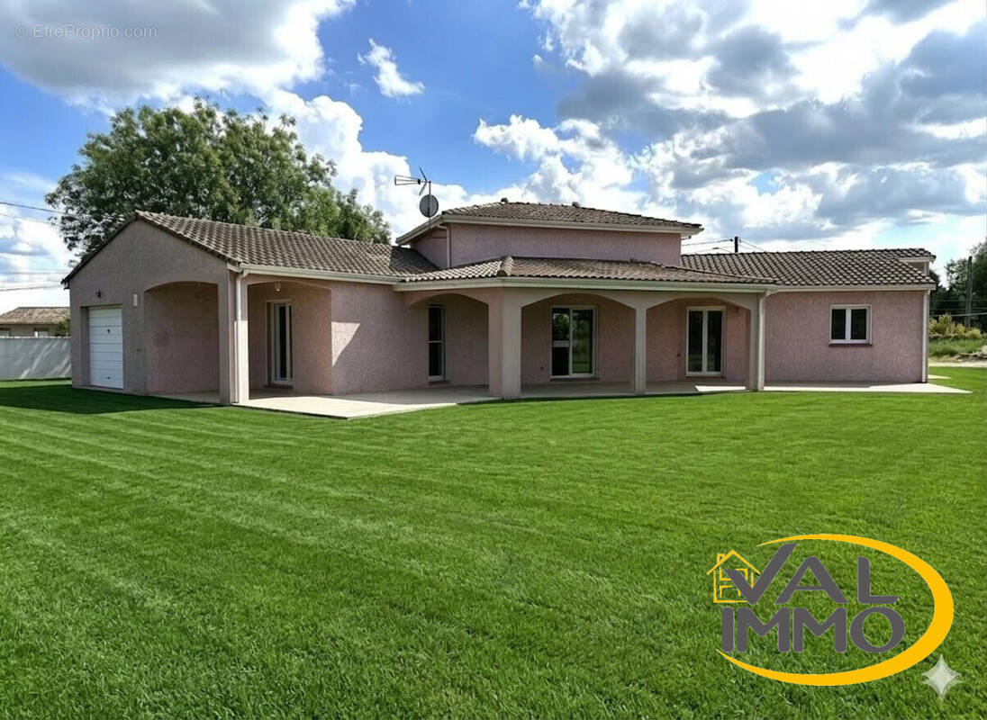 Maison à LEGUEVIN