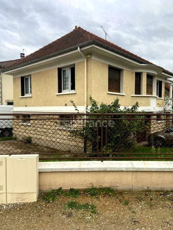  Charmante maison familiale à Soisy-sous-Montmorency – 4 pièces, 3 chambres – 380000 € - photo 3