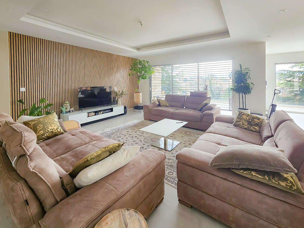 Maison à ROUSSILLON