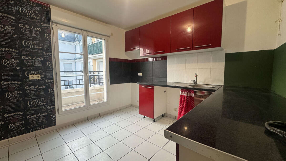 Appartement à CORBEIL-ESSONNES