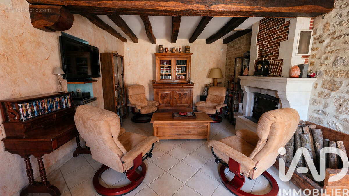 Photo 5 - Maison à SAINT-HILAIRE-DES-LOGES