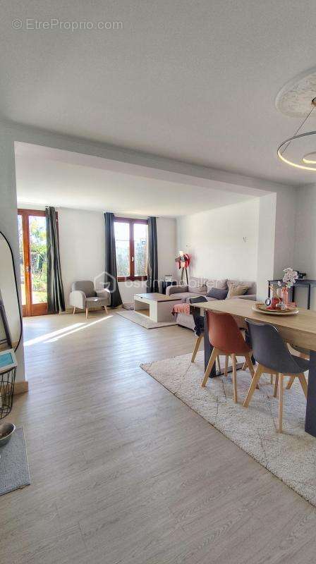 Maison à FONTENAY-LE-PESNEL