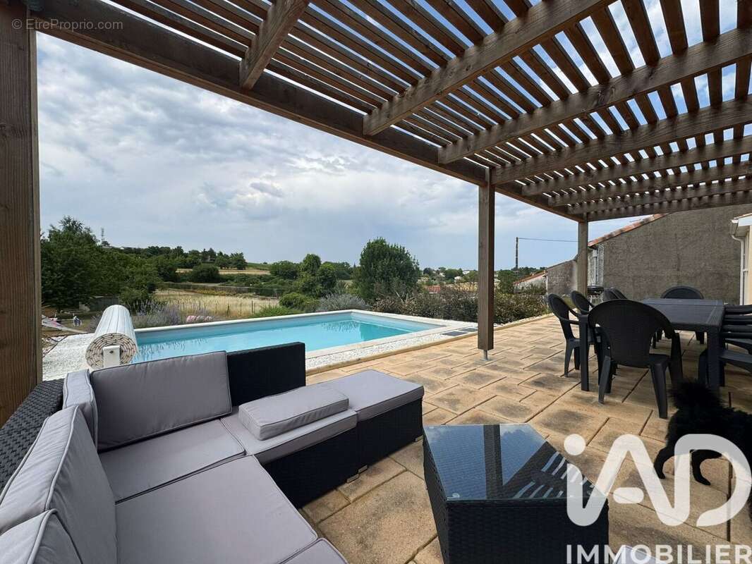 Photo 2 - Maison à CHATEAUNEUF-SUR-CHARENTE