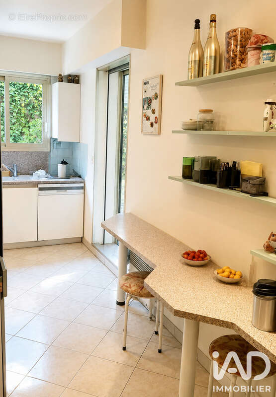 Appartement 86 m² à Antibes  - photo 8
