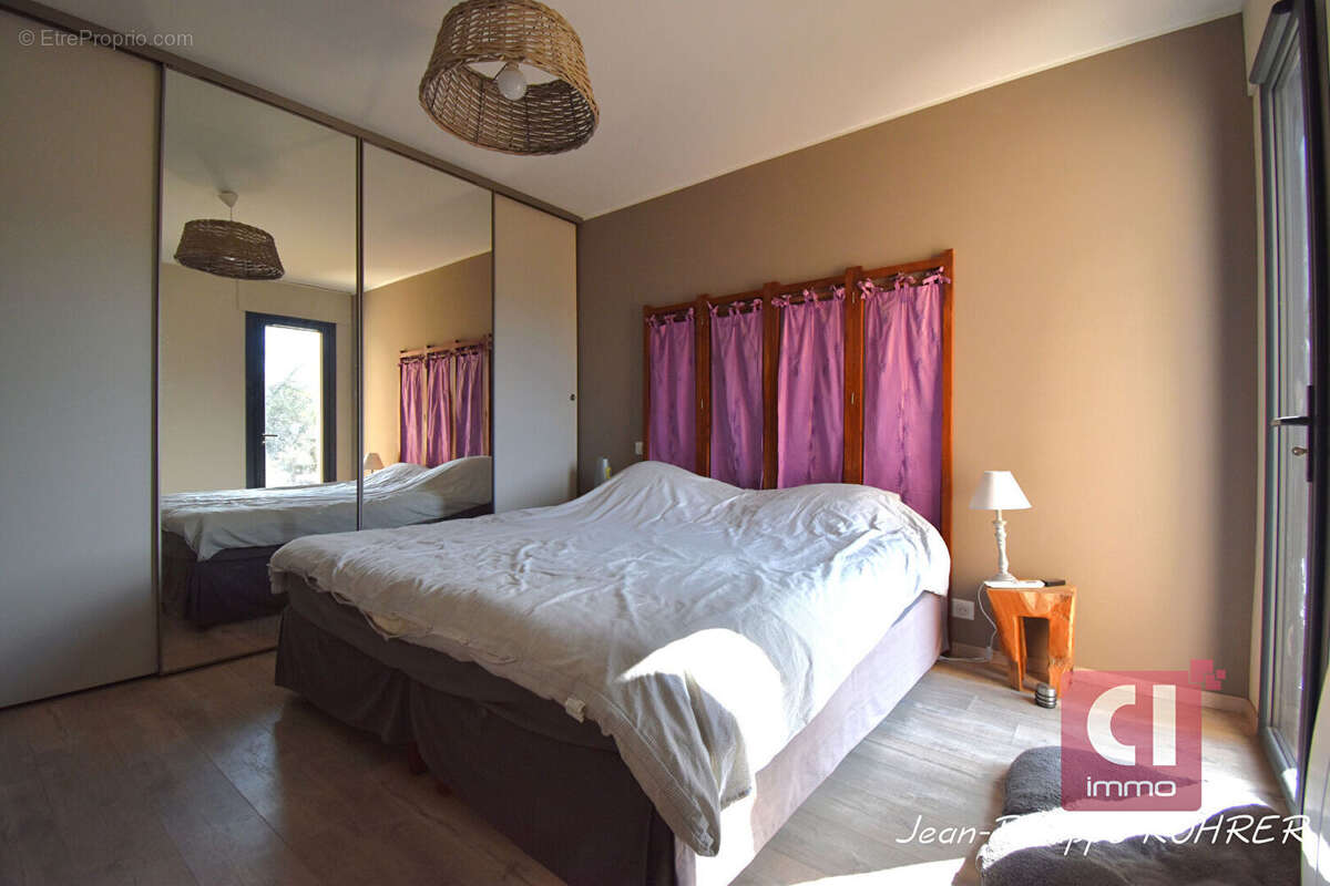 Maison à SAINTE-ANASTASIE-SUR-ISSOLE