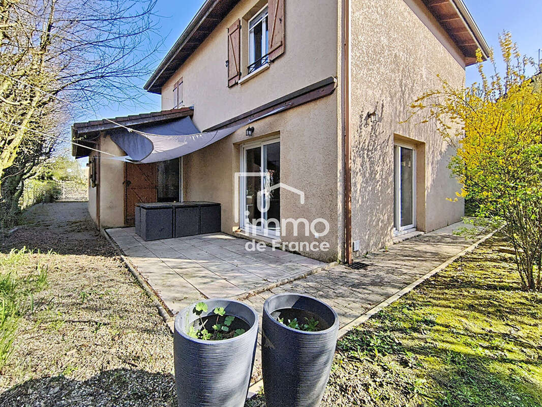 Maison à CHALAMONT
