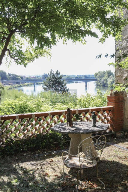 Autre à TREVOUX