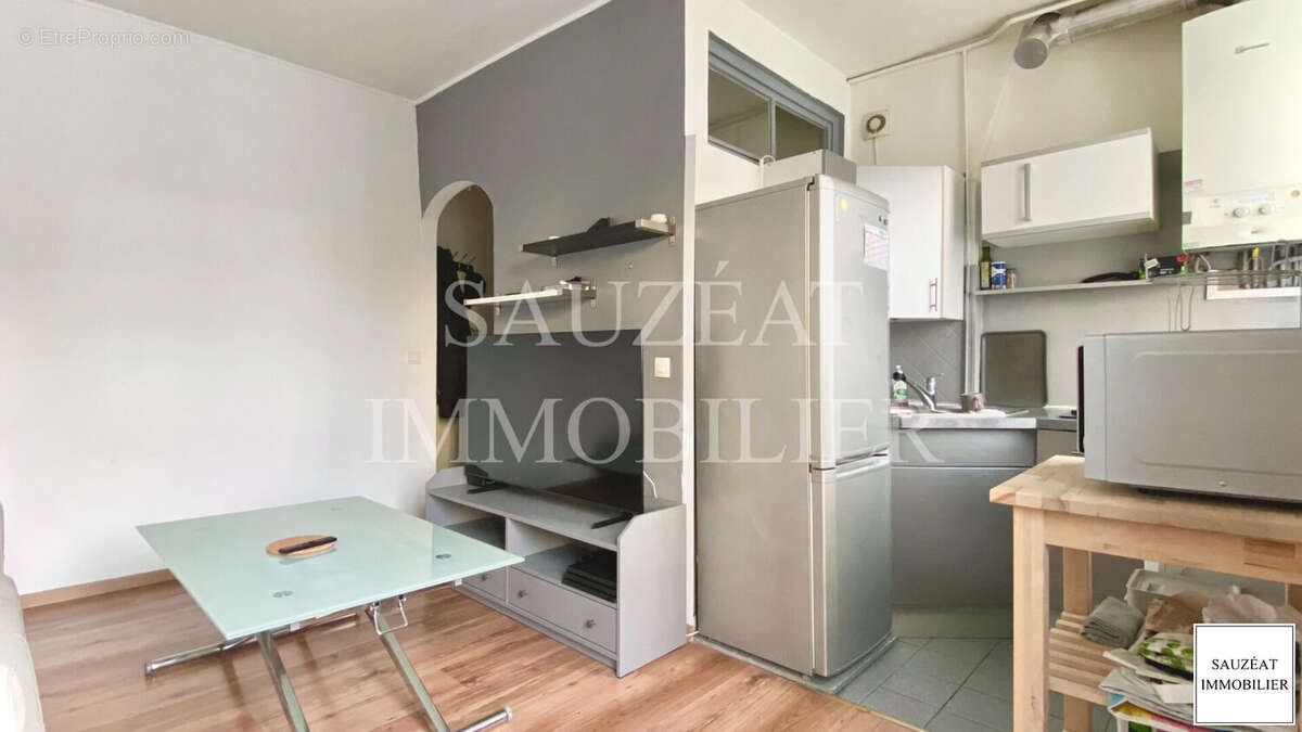 Appartement à PARIS-14E