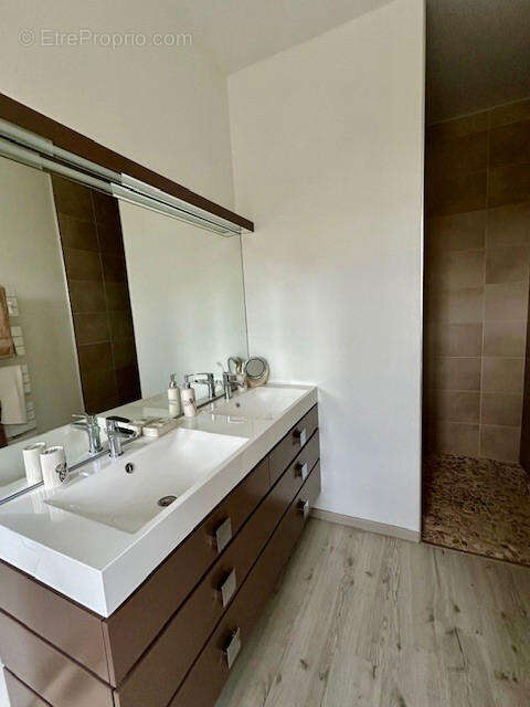 sd&#039;eau etage. - Maison à MIRANDE